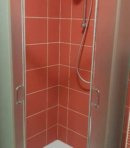 Modern 100m2 Flat 2mn Walking From Train Station In City Center, Free Parking -2a Apartman