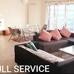 Modern 100m2 Flat 2mn Walking From Train Station In City Center, Free Parking -2a Apartman *