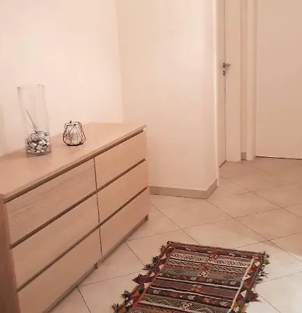 Modern 100m2 Flat 2mn Walking From Train Station In City Center, Free Parking -2a *